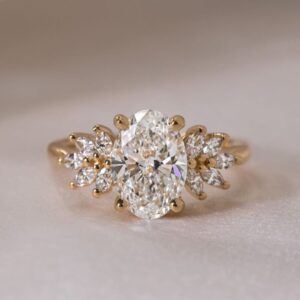 Read more about the article The Fascination of a 5 Carat Oval Diamond Ring