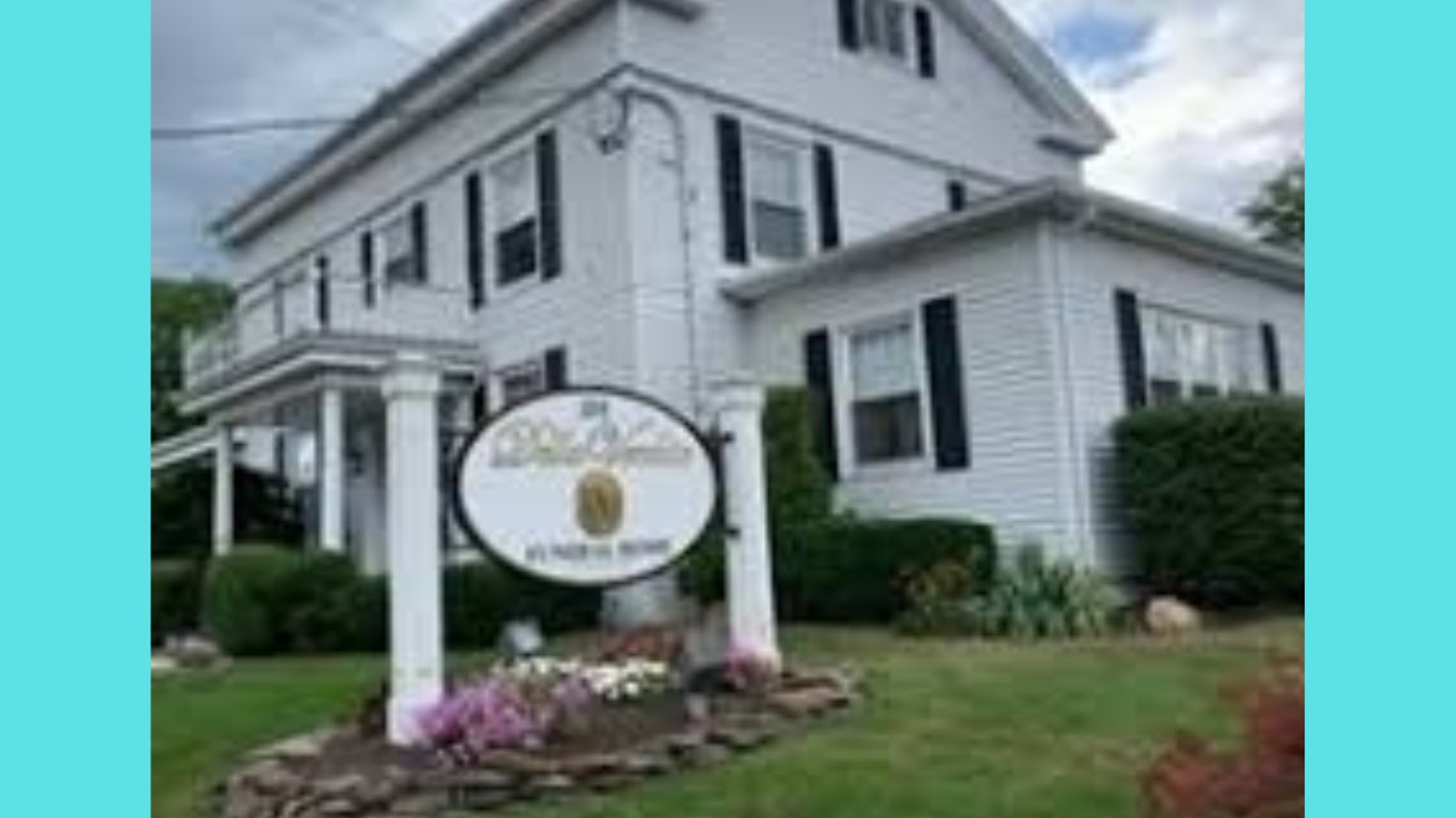 Dellavecchia Funeral Home