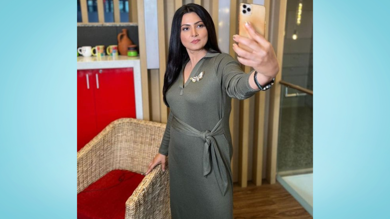 Chitra Tripathi Controversy