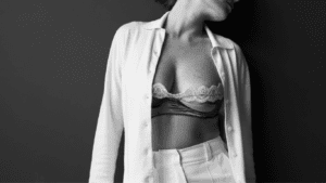 Read more about the article White Pant Combination Shirt: Best Styling Ideas for Every Occasion