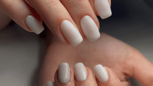 Read more about the article How to Get the Perfect Light Brown Nails Color Backstageviral.com