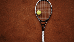 Read more about the article Tennis Bat/Bet: Understanding the Difference and Usage