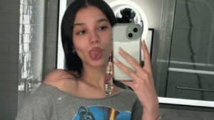 Read more about the article Malia Manocherian: A Journey of Art and Impact