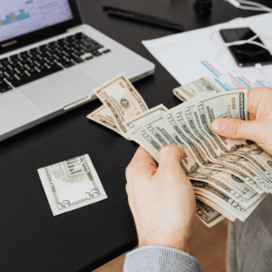 Misha Ezratti Net Worth